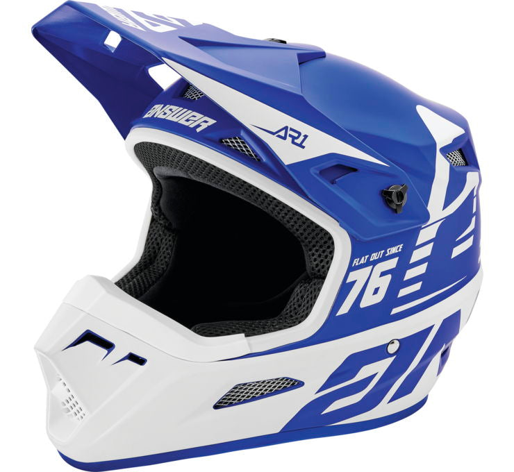 AR1 Bold Helmet
